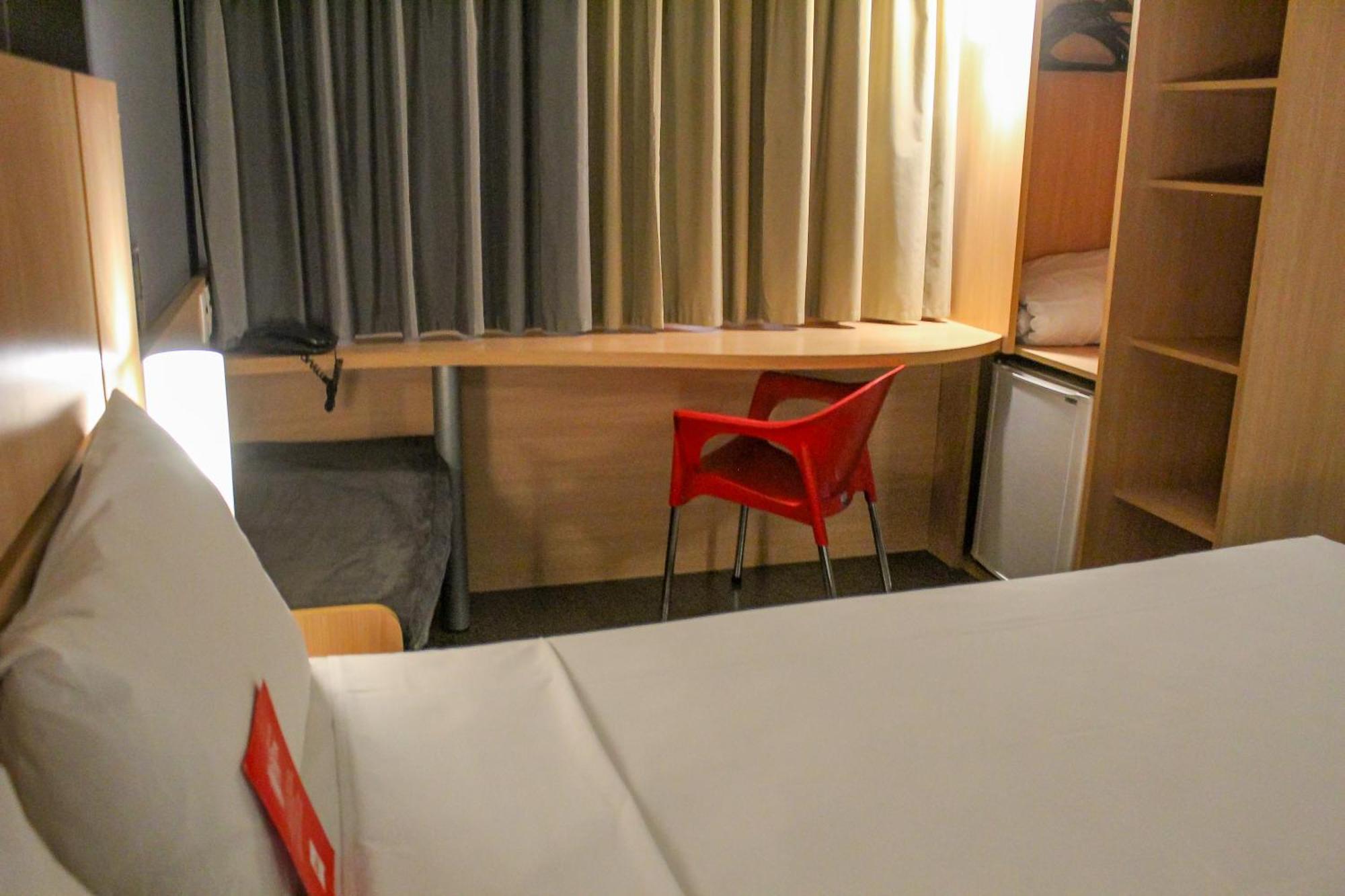 Отель Ibis Гояния Экстерьер фото